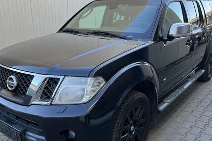 Nissan Navara 163.000 km 15.999 &euro; berlin 12305