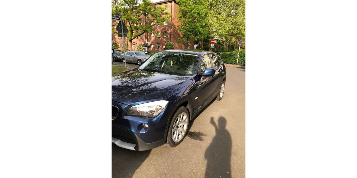 BMW X1 255.000 km 5.900 &euro; Düsseldorf 40589