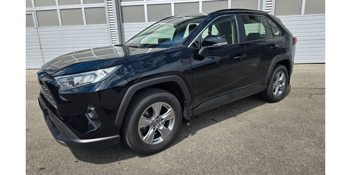 Toyota RAV 4 25.700 km 30.500 &euro; Langenenslingen 88515