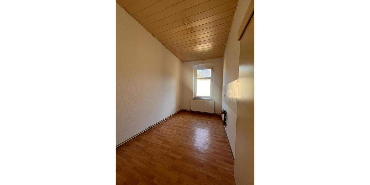 Etagenwohnung Altenburg - 2 Zimmer, 49 m&sup2;, 294&euro; | Angebot:26179987