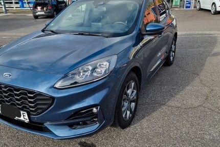 Ford Kuga 59.000 km 22.849 &euro; Köln 51143