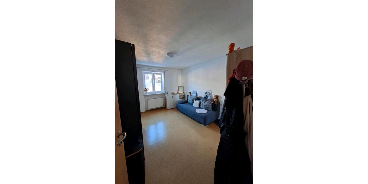 Kurzzeitvermietung (von 01.08.26 - 31.03.2027) 4 zimmer