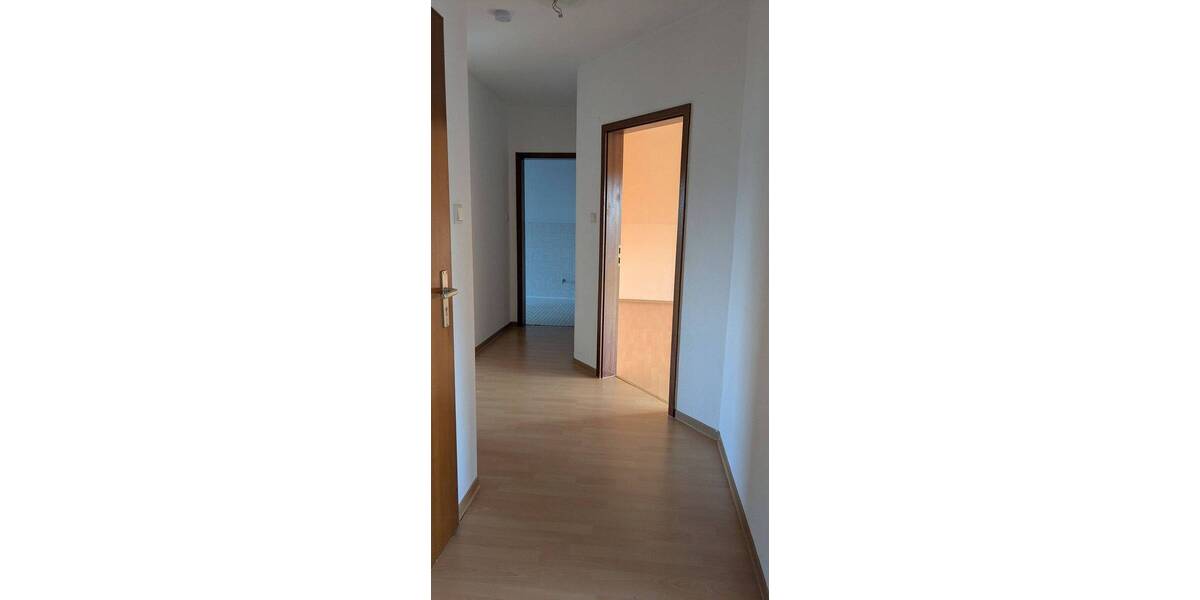 Etagenwohnung Wietze - 3 Zimmer, 98 m&sup2;, 600&euro; | Angebot:25983407