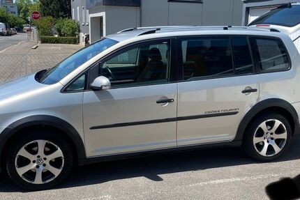VW Touran 93.000 km 9.500 &euro; Konstanz 78467
