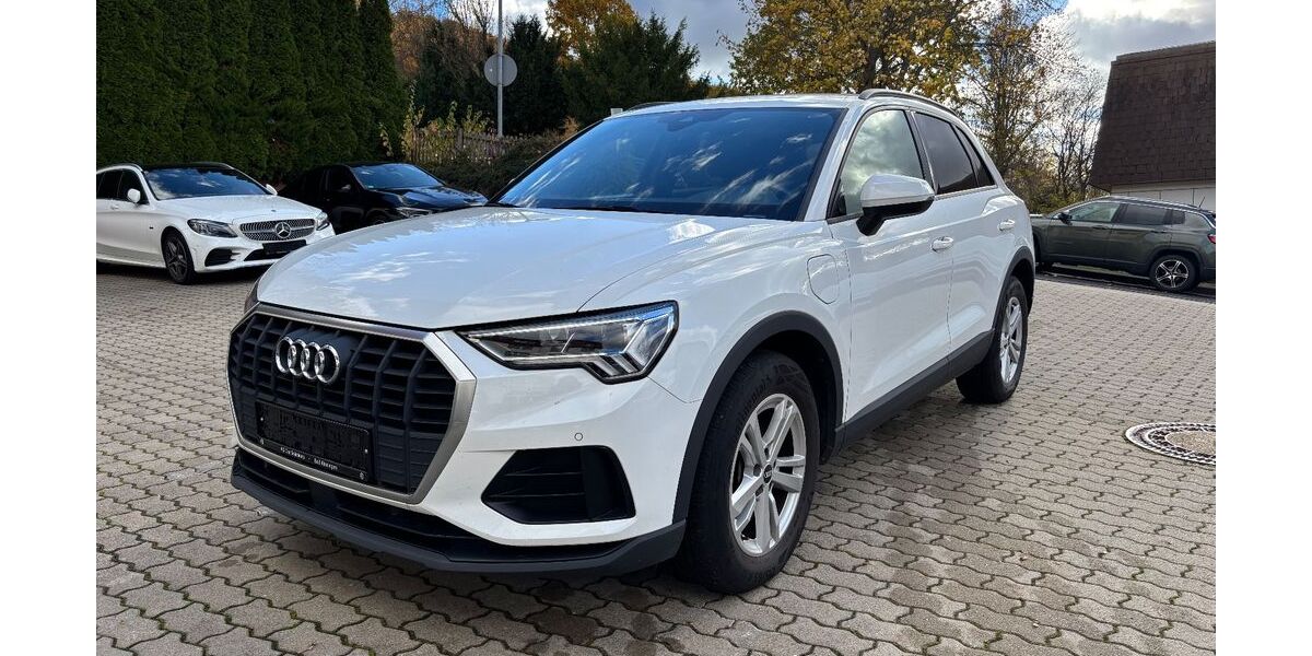 Audi Q3 104.100 km 22.450 &euro; Bad Kissingen 97688