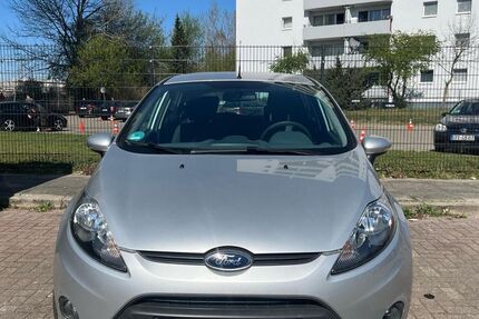 Ford Fiesta 78.000 km 6.000 &euro; Buxtehude 21614