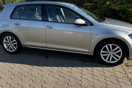 VW Golf 90.340 km 14.600 € Preetz 24211