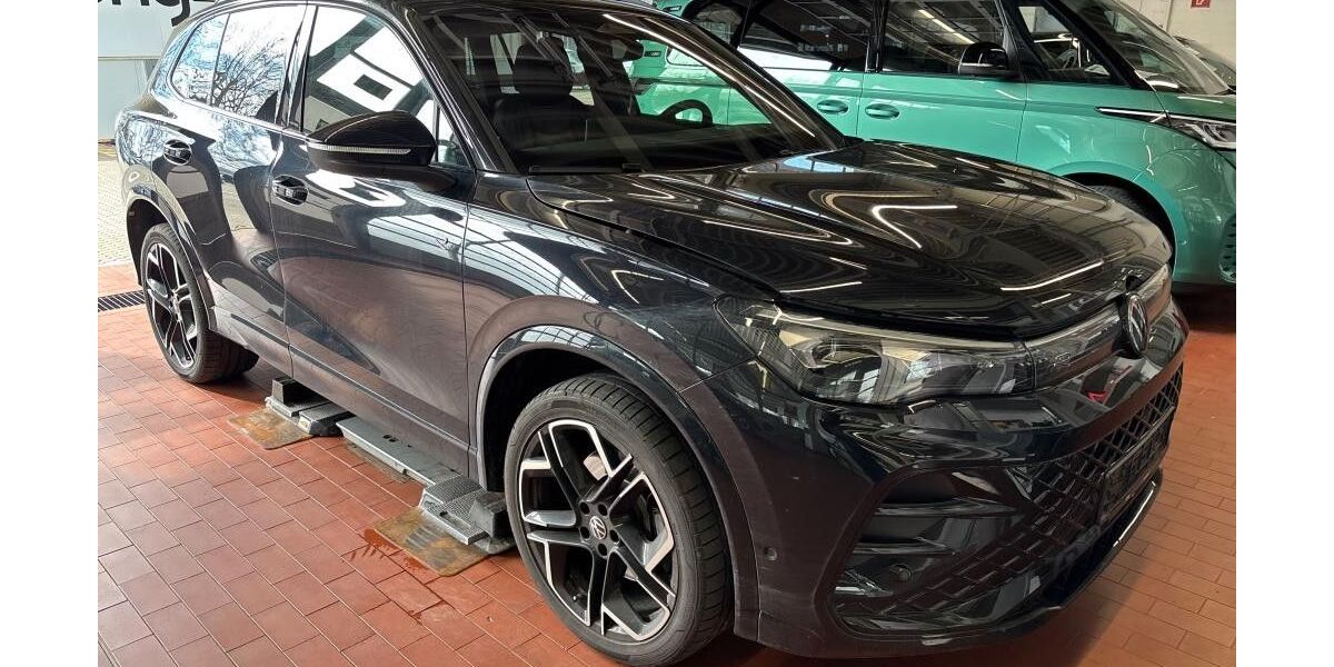 VW Tiguan 30.000 km 43.990 &euro; Grebenstein 34393