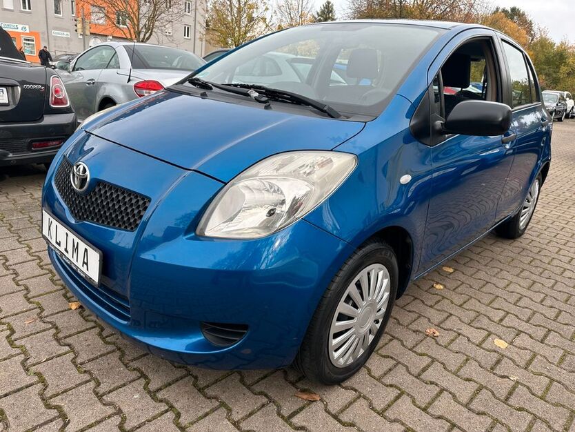 Toyota Yaris 144.000 km 3.999 € Dortmund 44265