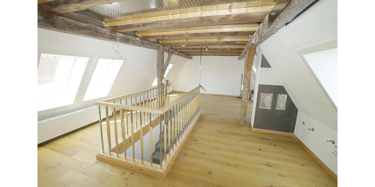 Dachgeschoßwohnung Bisingen - 2 Zimmer, 45 m&sup2;, 500&euro; | Angebot:26670376
