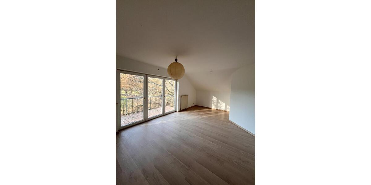 Dachgeschoßwohnung Marburg Marbach - 3 Zimmer, 56 m&sup2;, 185.000&euro; | Angebot:25406532