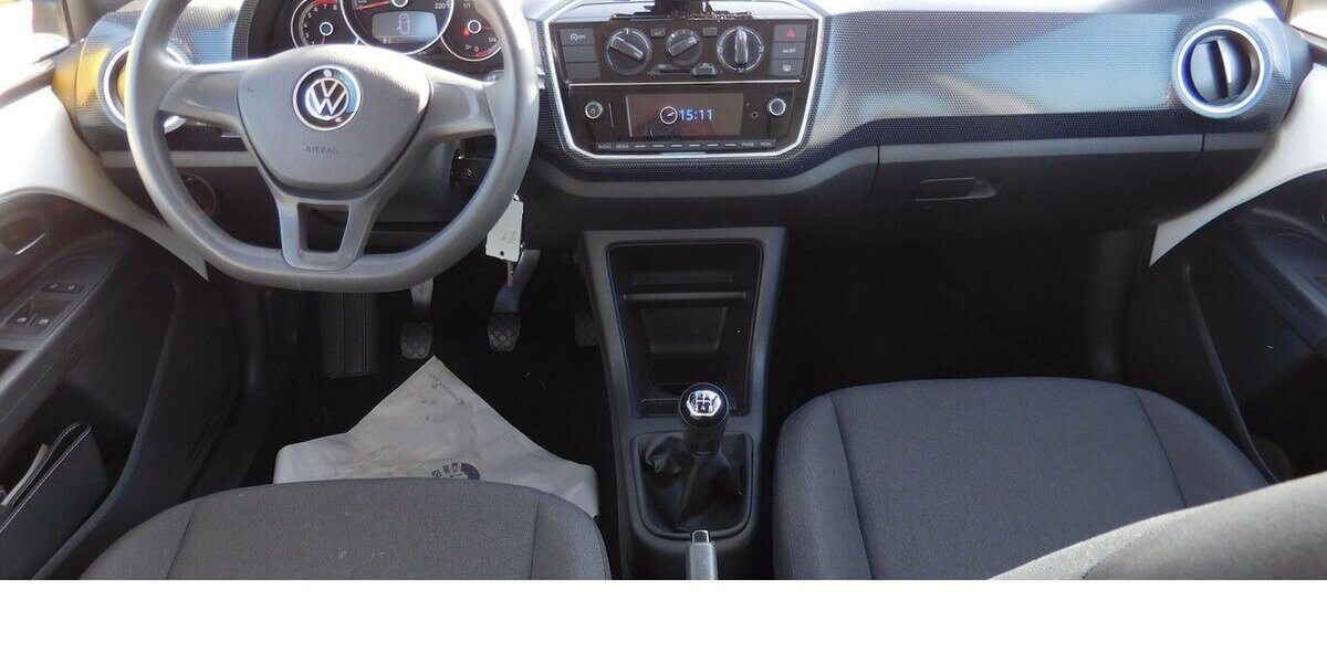 VW up! 1.0 Move MPI BMT 4Trg Klima Radio 32.800 km 12.390 &euro; Vordorf 38533