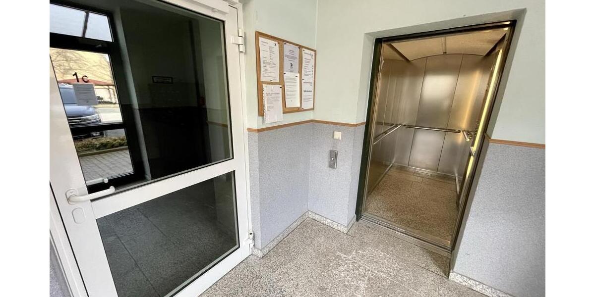 Offenes Wohnen mit Balkon und Aufzug! Zwei-Zimmer Wohnung im Ostviertel (WE8) - Etagenwohnung Gera Ostviertel | Angebot:26882340