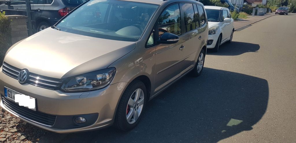 VW Touran 150.000 km 9.450 € Rabenau 35466