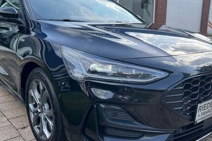 Ford Focus 124.980 km 14.980 &euro; Zeven 27404