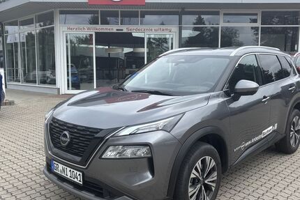 Nissan X-Trail 1.455 km 44.990 &euro; Bautzen 02625