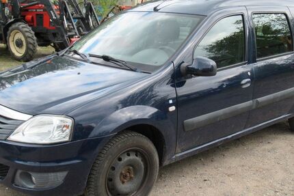 Dacia Logan 215.000 km 1.650 &euro; Eisfeld 98673