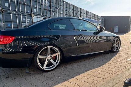 BMW 335