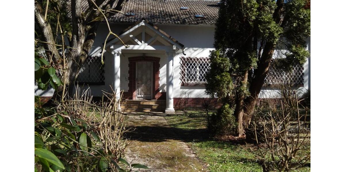 Einfamilienhaus Frankfurt am Main Sossenheim - 14 Zimmer, 320 m&sup2;, 1.850.000&euro; | Angebot:26317040