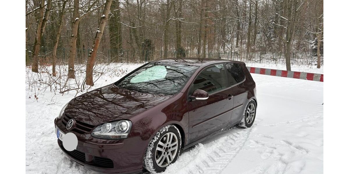 VW Golf 221.700 km 4.290 &euro; Königsbrück 01936