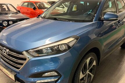 Hyundai TUCSON 180.000 km 12.500 &euro; München 81825