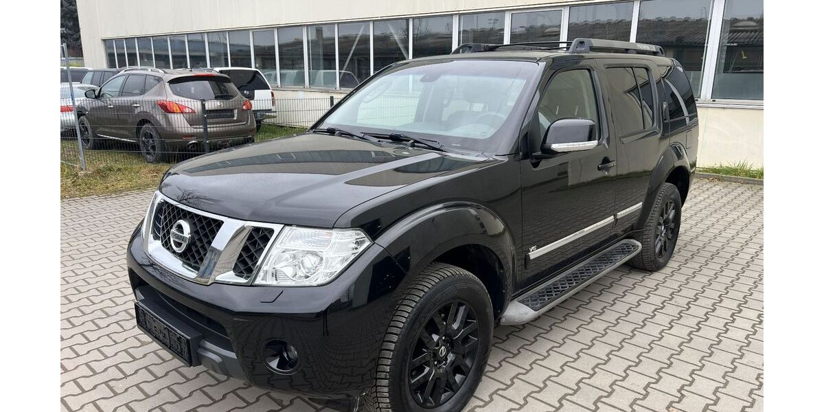 Nissan Pathfinder 168.000 km 12.999 &euro; berlin 10787