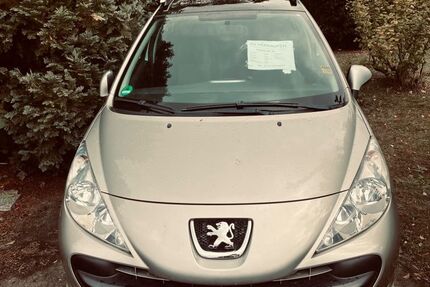Peugeot 207 146.899 km 2.900 € Bad Liebenwerda 04924