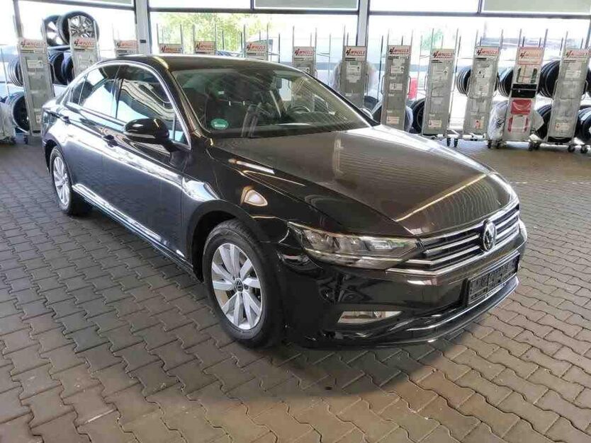 VW Passat 61.076 km 20.490 € Nabburg 92507
