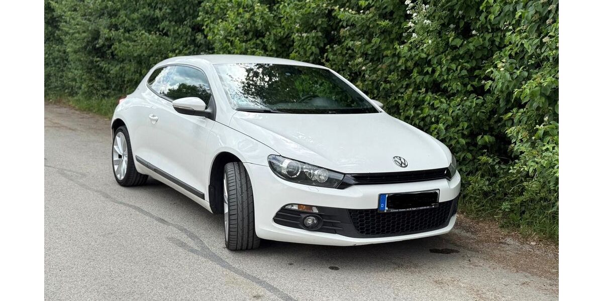 VW Scirocco 165.000 km 6.490 &euro; München 81829