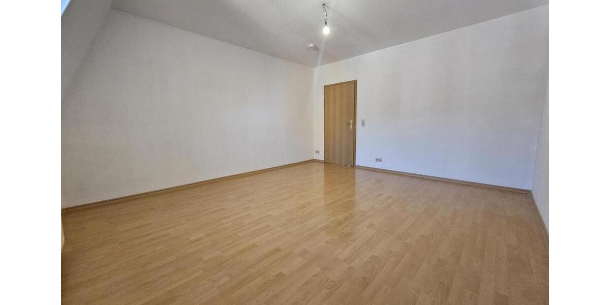 Dachgeschoßwohnung Hainichen - 2 Zimmer, 42 m&sup2;, 229&euro; | Angebot:25084334