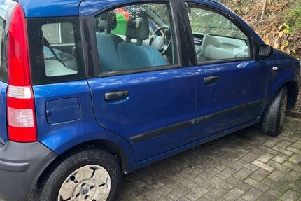 Fiat Panda 125.000 km 1.800 &euro; Engen 78234