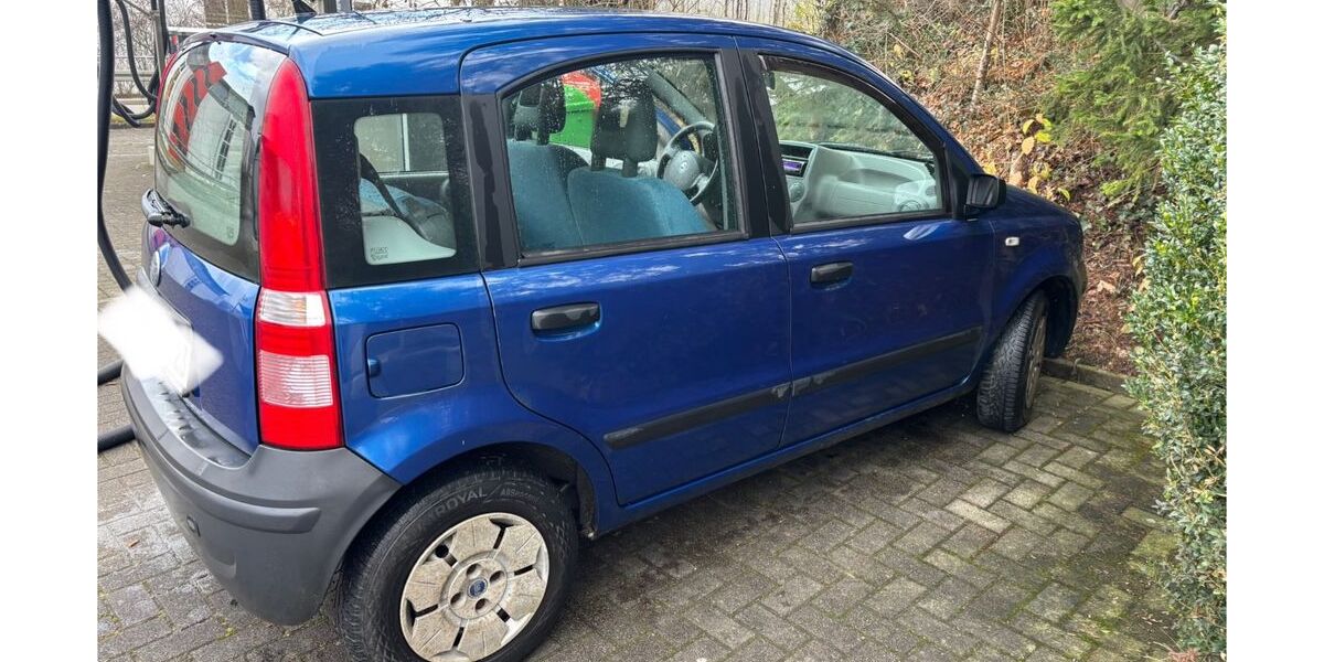 Fiat Panda 125.000 km 2.000 &euro; Engen 78234