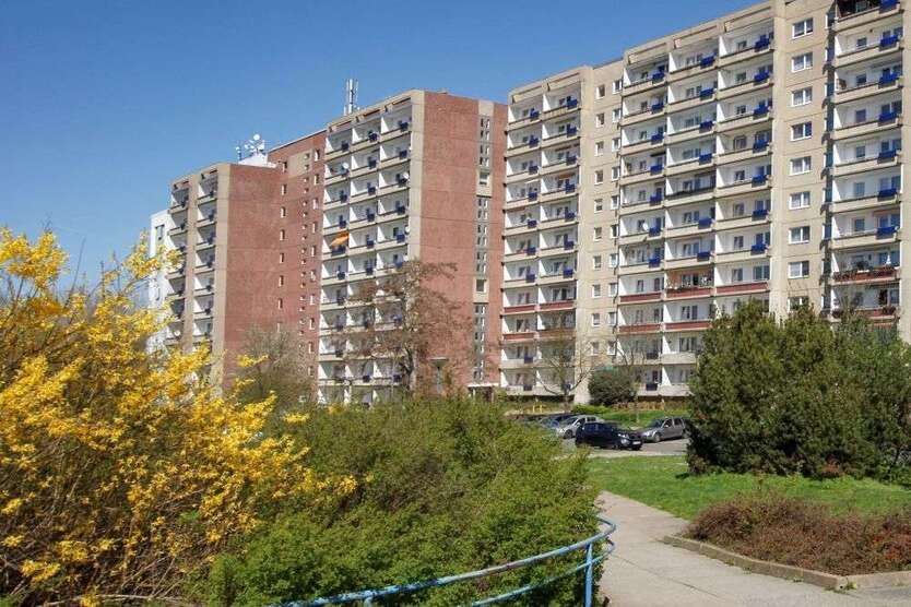 Wohnung zum Mieten in Plauen 224,82 € 35.8 m²