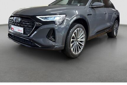 Audi Q8 e-tron 60.500 km 40.500 &euro; Haag bei München 83527