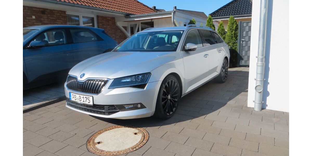 Skoda Superb 125.000 km 18.490 &euro; Bad Lippspringe 33175