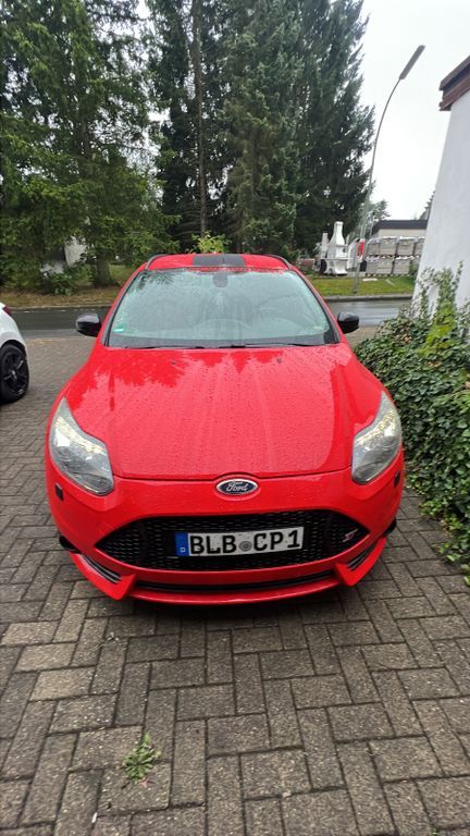 Ford Focus 118.000 km 14.000 € Erndtebrück 57339