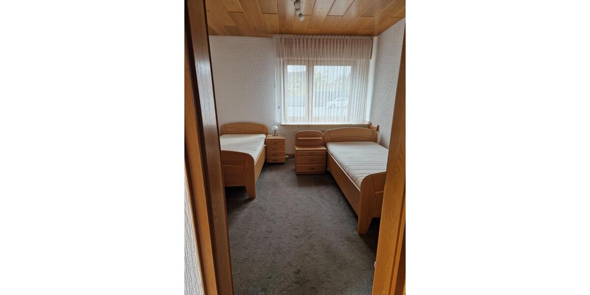 Ihr Zuhause. Ihr Projekt. Raum und Werkstatt inklusive. 2 zimmer