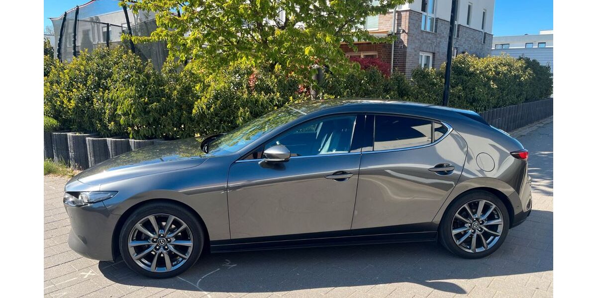 Mazda 3 85.000 km 21.590 &euro; Lüneburg 21337