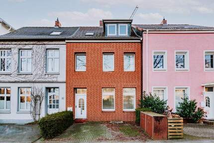 Haus Lüneburg Rotes Feld - 6 Zimmer, 113 m&sup2;, 349.000&euro; | Angebot:24727842