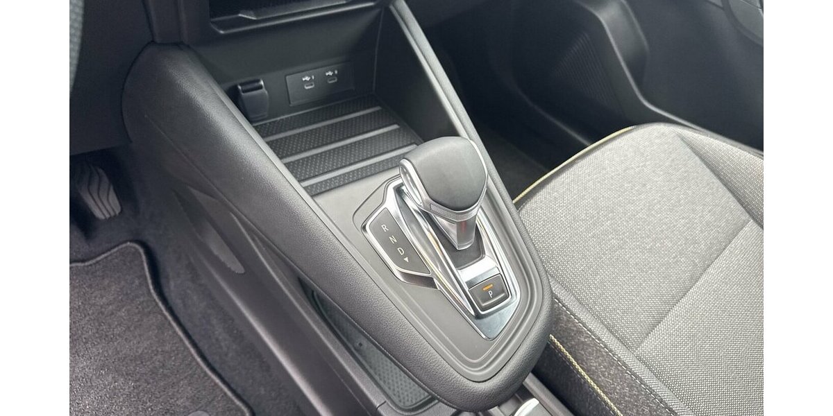 Renault Captur Techno 1.3 TCE EDC-Automatik *Kamera/Navi-A 6.685 km 25.890 &euro; Bamberg 96052