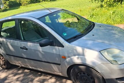Ford Fiesta 178.000 km 900 &euro; Rösrath 51503