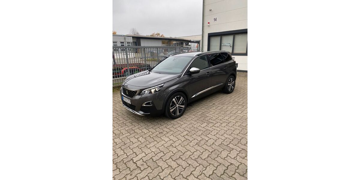 Peugeot 5008 41.000 km 25.700 &euro; Hamburg 22525