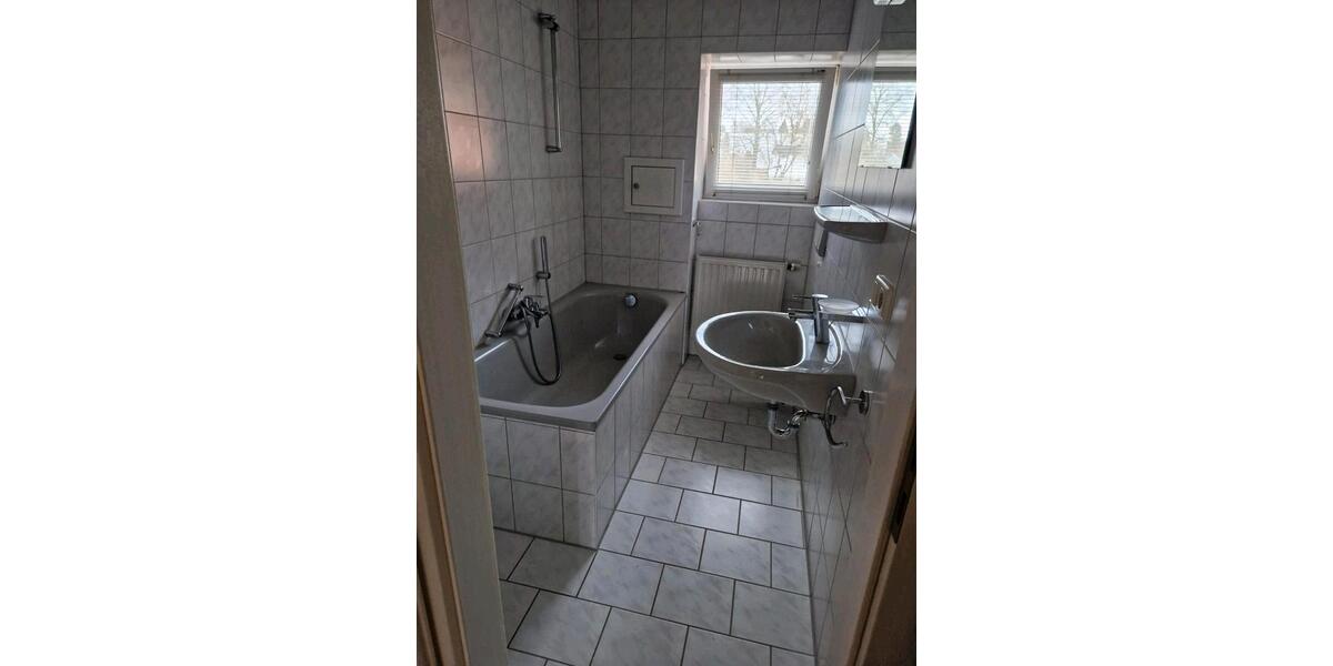 Etagenwohnung Mitterteich - 2 Zimmer, 65 m&sup2;, 625&euro; | Angebot:25449957