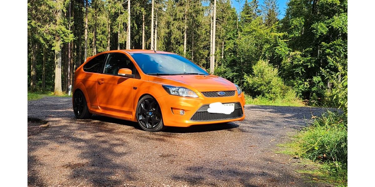 Ford Focus 194.000 km 7.499 &euro; Zerf 54314