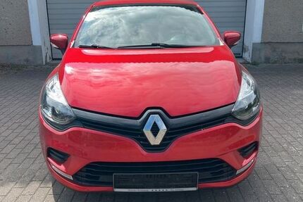 Renault Clio 88.000 km 4.600 &euro; Aschaffenburg 63743