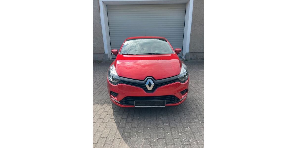 Renault Clio 88.000 km 4.600 &euro; Aschaffenburg 63743