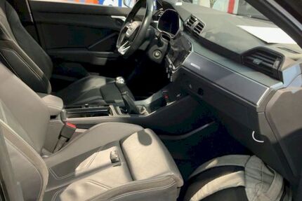 Audi Q3 100.900 km 15.000 € Offenbach am Main 63071