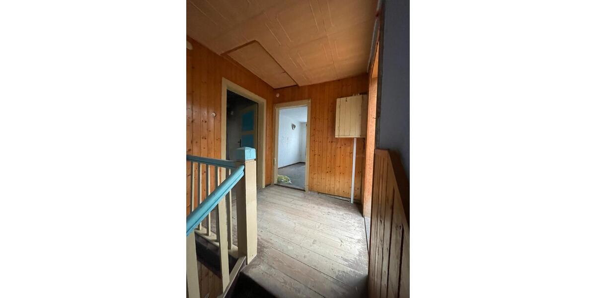 Einfamilienhaus Ilmenau - 8 Zimmer, 149 m&sup2;, 49.000&euro; | Angebot:26947679
