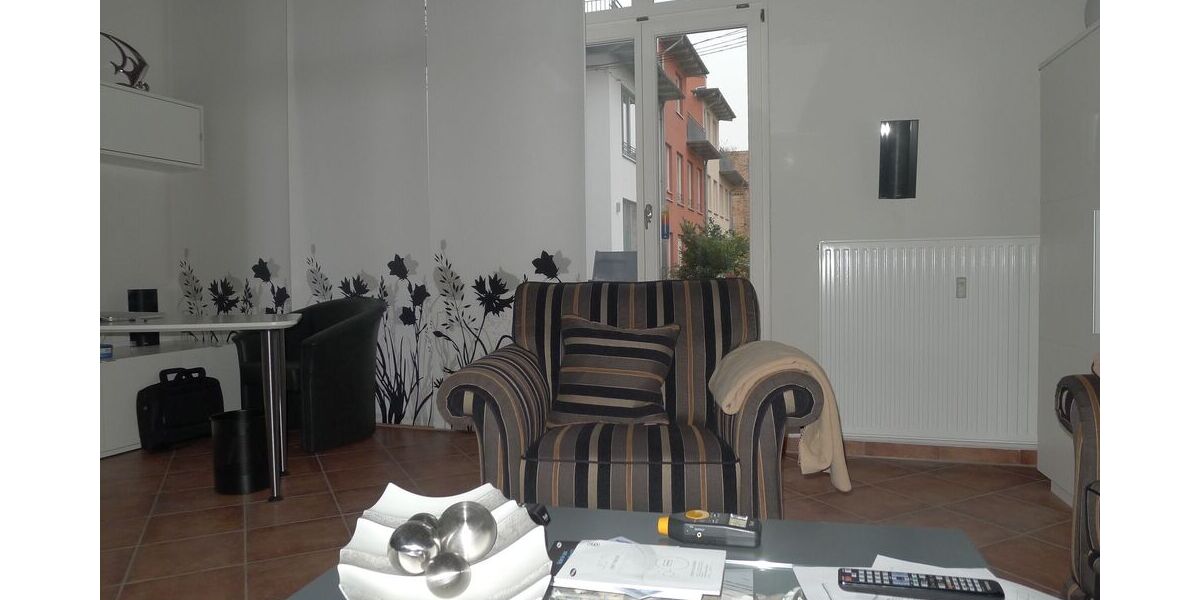 Langfristige Vermietung - zentral und großzügig in Rostocks Altstadt - Appartement Rostock | Angebot:26633755