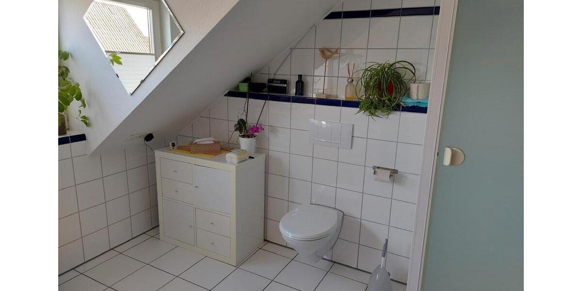 Dachgeschoßwohnung Wiefelstede - 3 Zimmer, 80 m&sup2;, 750&euro; | Angebot:26418574